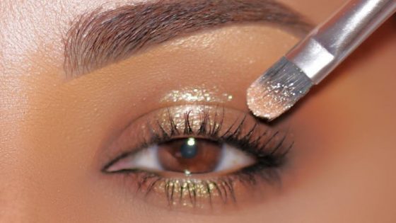 Halo Eye Makeup Technique: How to Get the Perfect Winged Eyeliner